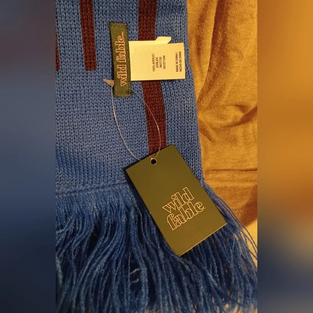 A Wild Fable Blue Love Scarf NWT - Picture 3 of 4